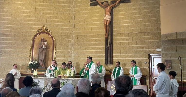 Archidiocesis de Madrid – El cardenal José Cobo, en la Jornada Nacional de Manos Unidas: «Declarar la guerra al hambre no es un enunciado retórico, debe ser una toma de postura ética, humana y cristiana»
