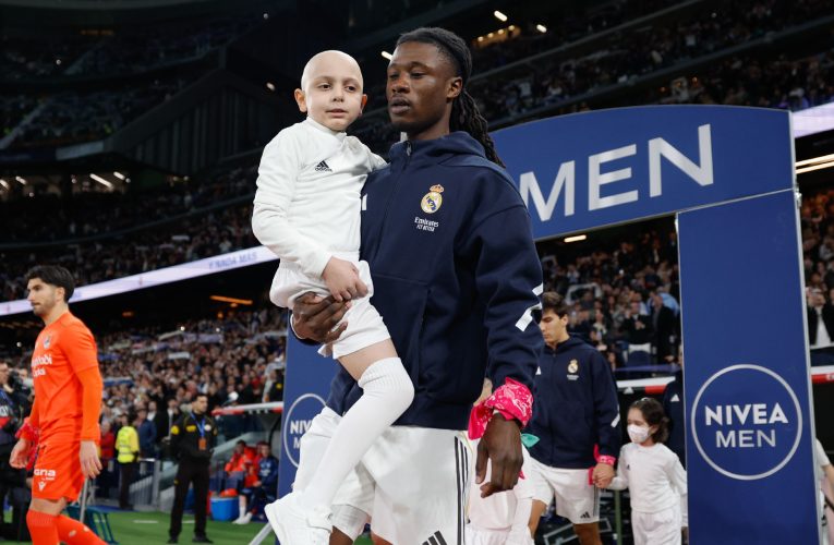 El Real Madrid y la Real Sociedad se suman al Pañuelo Challenge Aladina para apoyar a los niños con cáncer