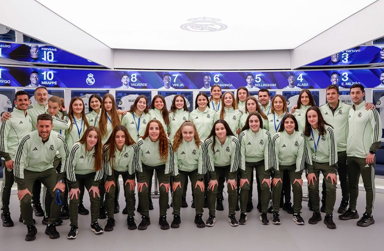 El Juvenil del Real Madrid visita el Tour Bernabéu