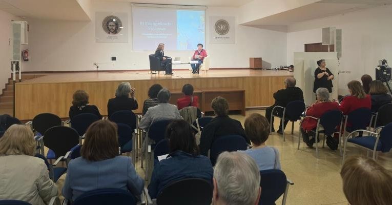 Archidiocesis de Madrid – «La discapacidad jamás puede ser un problema pastoral»: la llamada a la inclusión de Martha Elizabeth Chuquipiondo en el X Ciclo de Conferencias para Evangelizadores