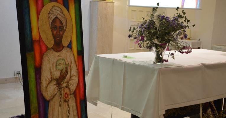 Archidiocesis de Madrid – Begoña Iñarra, ante la Vigilia de Oración y Reflexión Contra la Trata de Personas: «Que Santa Bakhita nos ayude a no vivir en la indiferencia»