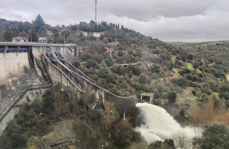 La Comunidad de Madrid desembalsa agua de cinco de sus presas para mantener la seguridad hidrológica ante las intensas lluvias