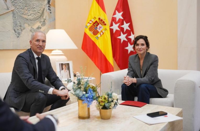 Díaz Ayuso se reúne con el presidente de SEAT y CUPRA para conocer sus proyectos para la región como mercado estratégico