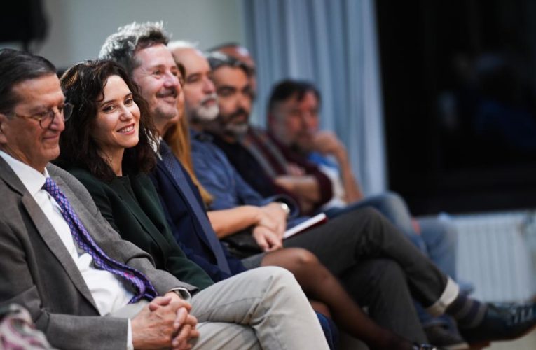 Díaz Ayuso asiste a la presentación de Los años Pedridos, el nuevo libro del humorista gráfico José María Nieto
