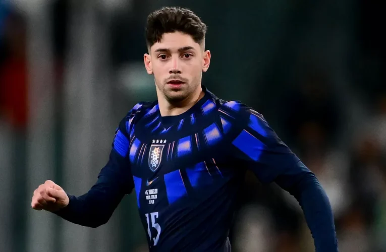Valverde, titular en el empate de Uruguay frente a Argelia