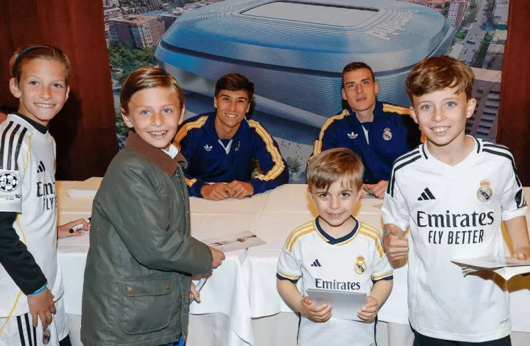 Lunin y Gonzalo, protagonistas en la sesión de firmas en Mallorca