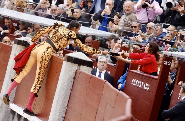 Díaz Ayuso: “Un día como el 2 de Mayo no puede acabar sin su tradicional corrida goyesca”