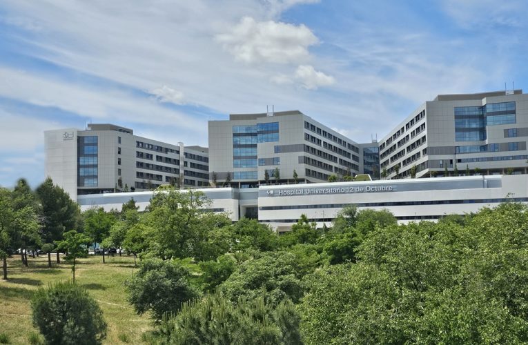 El número 2 del MIR elige el Hospital público 12 de Octubre para hacer la residencia en Cirugía Plástica