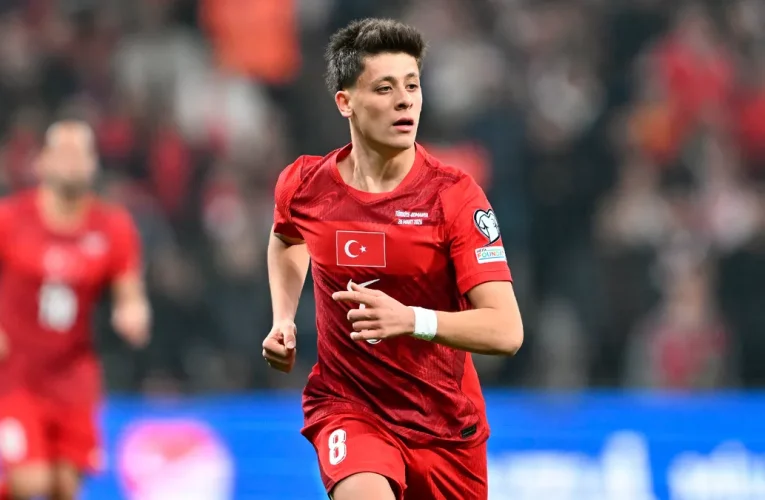 Arda Güler participó en la goleada de Turquía ante Macedonia del Norte