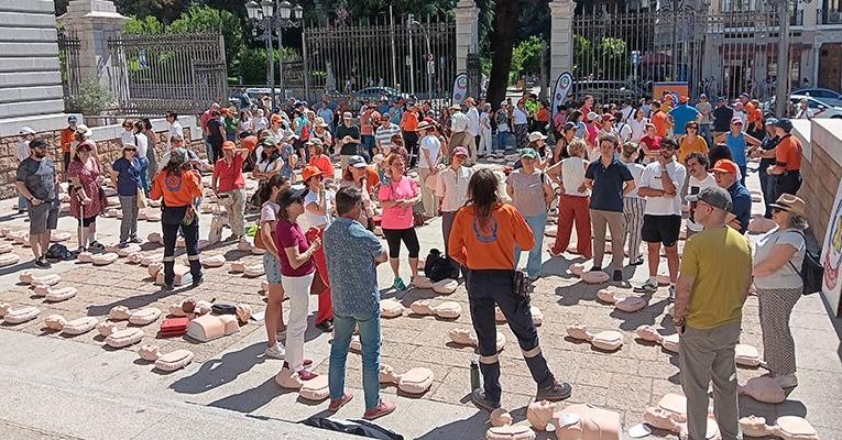 Archidiocesis de Madrid – 2.600 voluntarios del Papa se forman en primeros auxilios con Samur-Protección Civil: «Son una gran ayuda para nosotros»