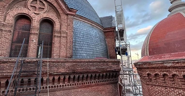 Archidiocesis de Madrid – La parroquia de Salesianos de Estrecho realiza visitas guiadas aprovechando las obras de remodelación del templo
