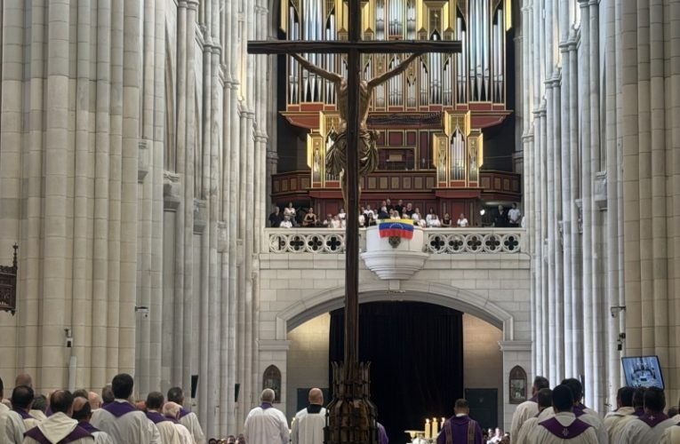 Archidiocesis de Madrid – El cardenal Cobo pide que Madrid no se olvide de Venezuela: «Dios no comparte nuestras lágrimas desde lejos sino que las comparte»