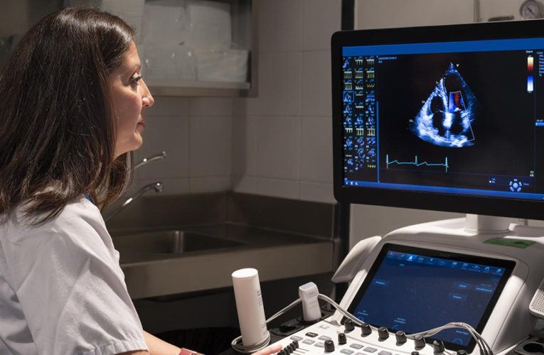 Una técnico en Ecocardiografía del Hospital Gregorio Marañón, premiada en el 44º Congreso de la Asociación de Imagen Cardiaca