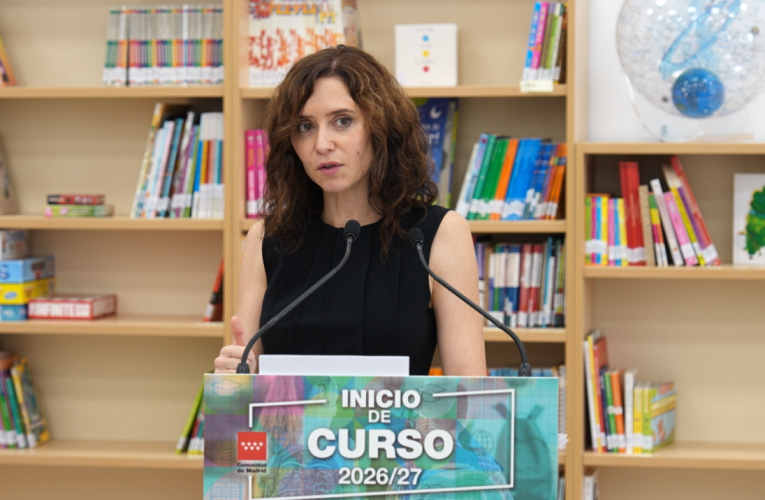 Díaz Ayuso anuncia una inversión “histórica” de 1.240 millones de euros para mejorar la climatización y accesibilidad de los centros educativos públicos de la región