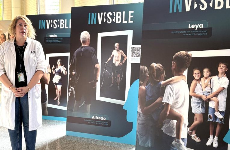 El Hospital público Príncipe de Asturias acoge la exposición ‘Invisible’ con motivo del Mes del Paciente Ostomizado
